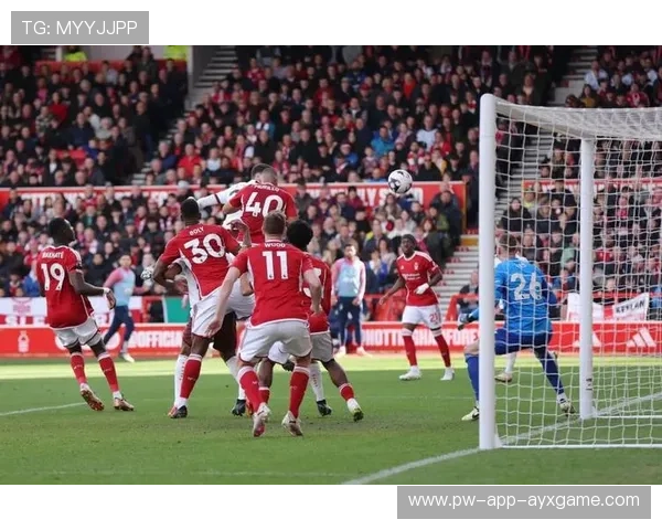 利物浦边路的速度与传球精度成为进攻利器